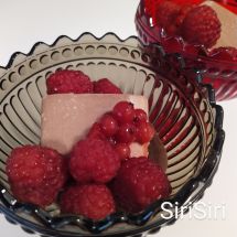 Ice cream with berries